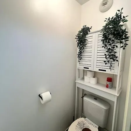 Cocon Eudenia - Acces Direct Paris - 2 Min Rer - Parking Gratuit Cergy